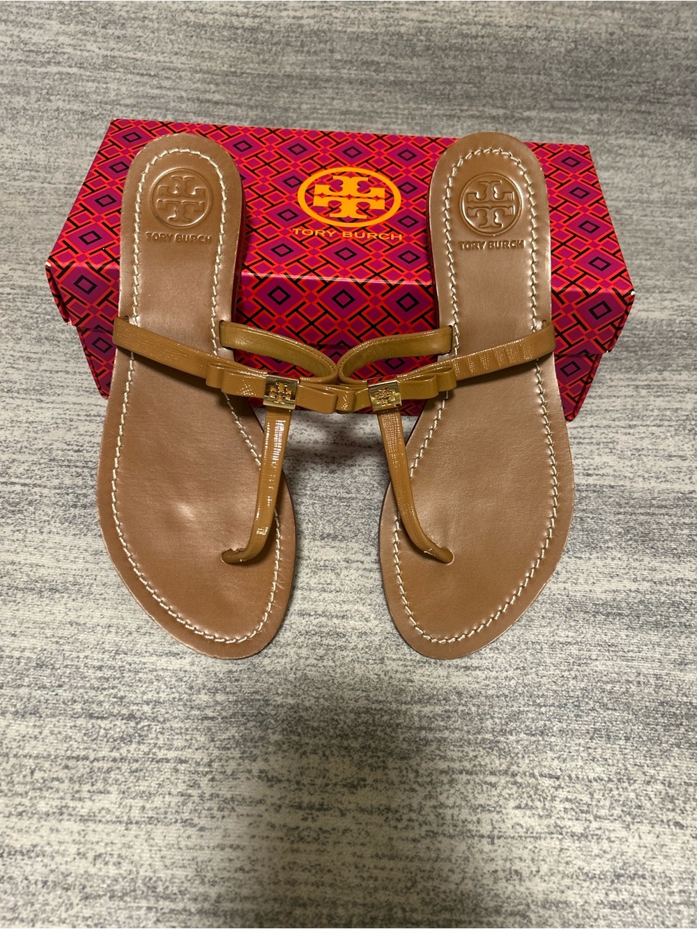 Tory Burch Camel Tan Leather Thong Sandals with Logo Accent